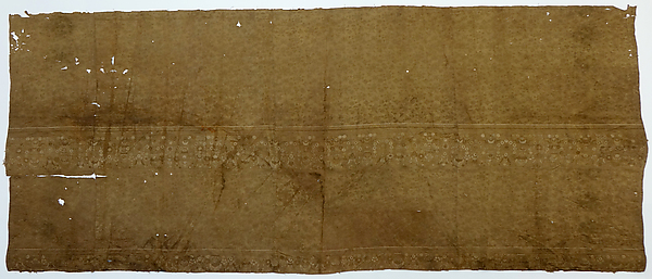 Piece with auspicious symbols